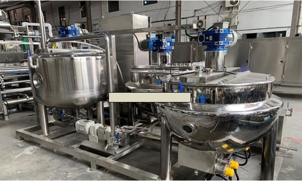 Lire la suite à propos de l’article Ligne de dépôt automatique de bonbons gommeux en gélatine